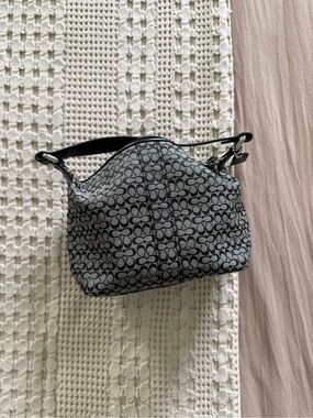 Y2K Vintage Coach Soho Mini Signature Bag